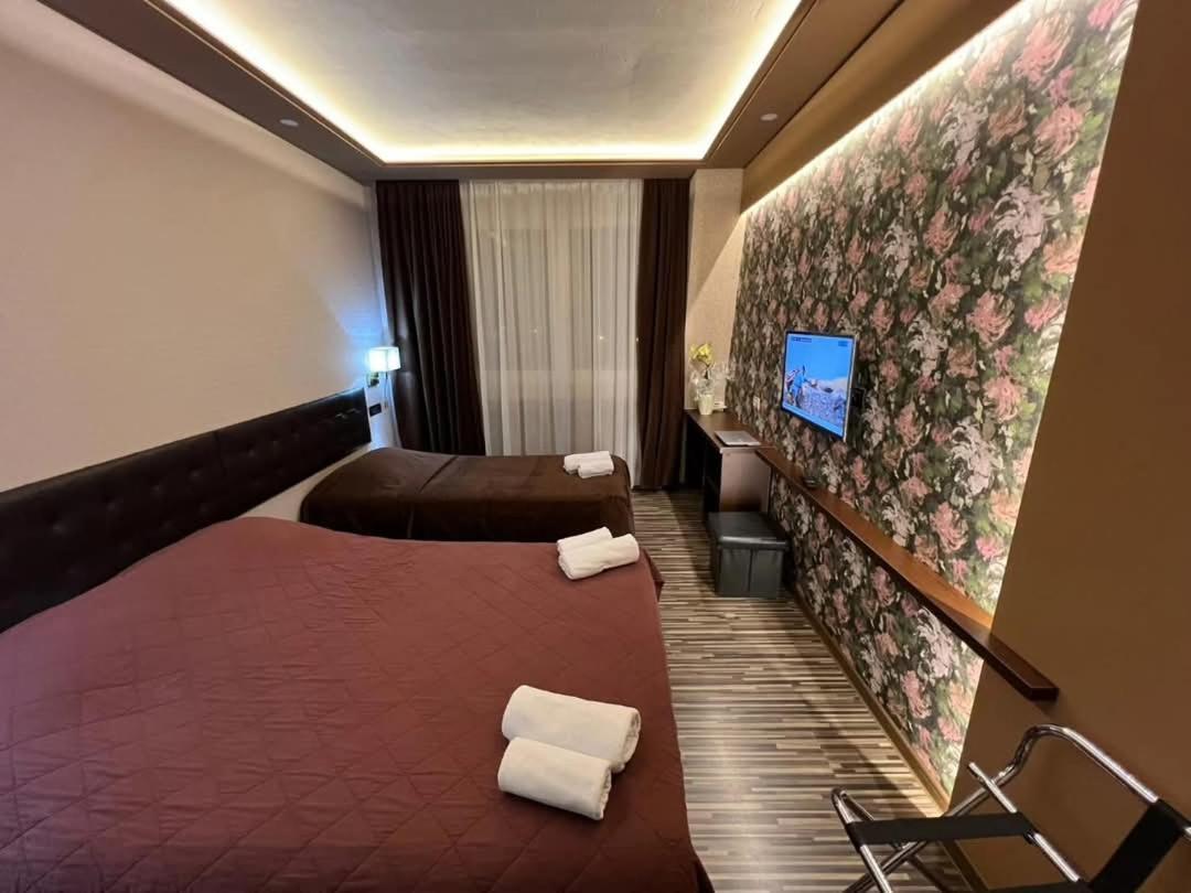 Hotel Petrus Paracin Exterior photo