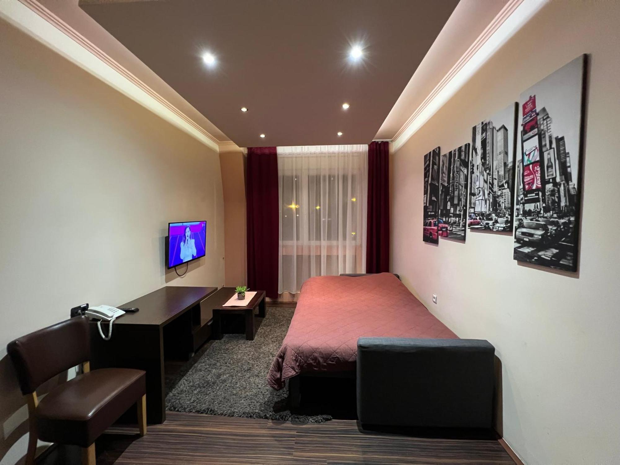 Hotel Petrus Paracin Exterior photo
