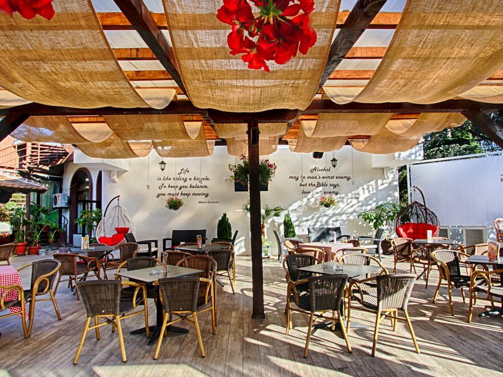 Hotel Petrus Paracin Exterior photo