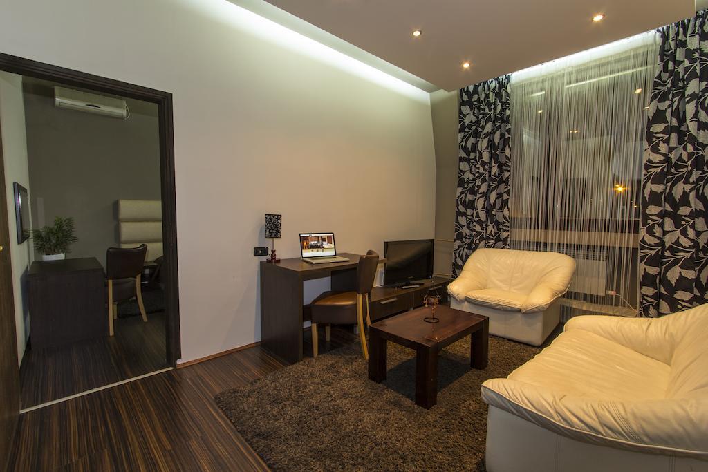 Hotel Petrus Paracin Room photo