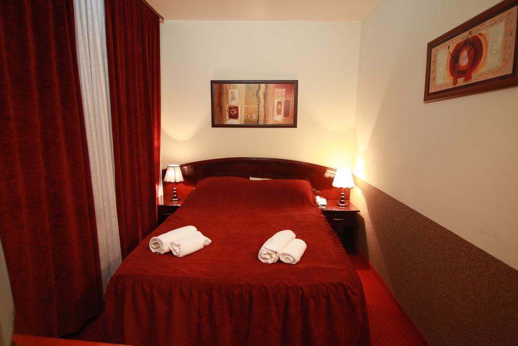 Hotel Petrus Paracin Room photo
