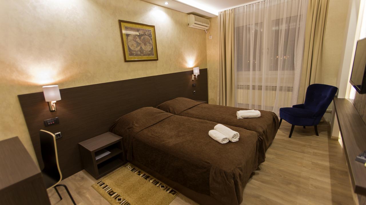 Hotel Petrus Paracin Exterior photo