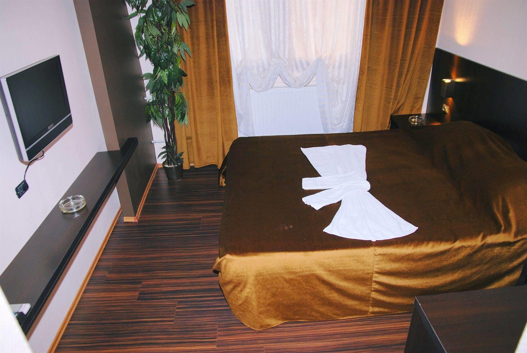 Hotel Petrus Paracin Room photo